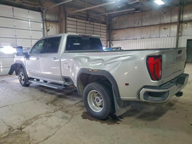 GMC Sierra K3500 Denali Image 3