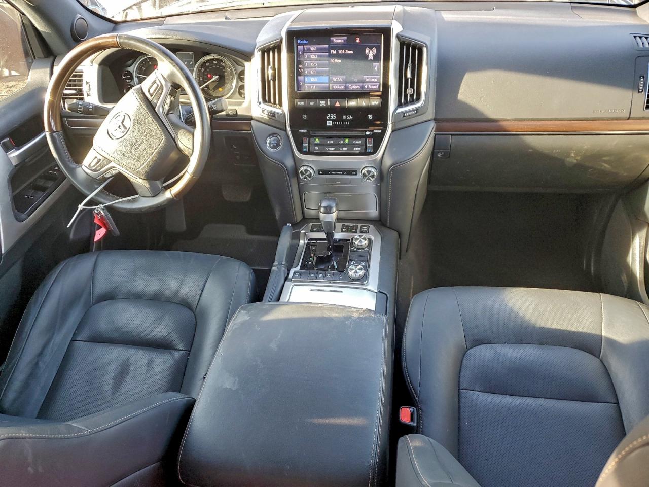 Toyota Land Cruis Vx-r Image 4