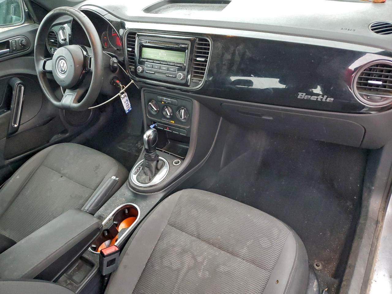 Volkswagen Beetle Image 8