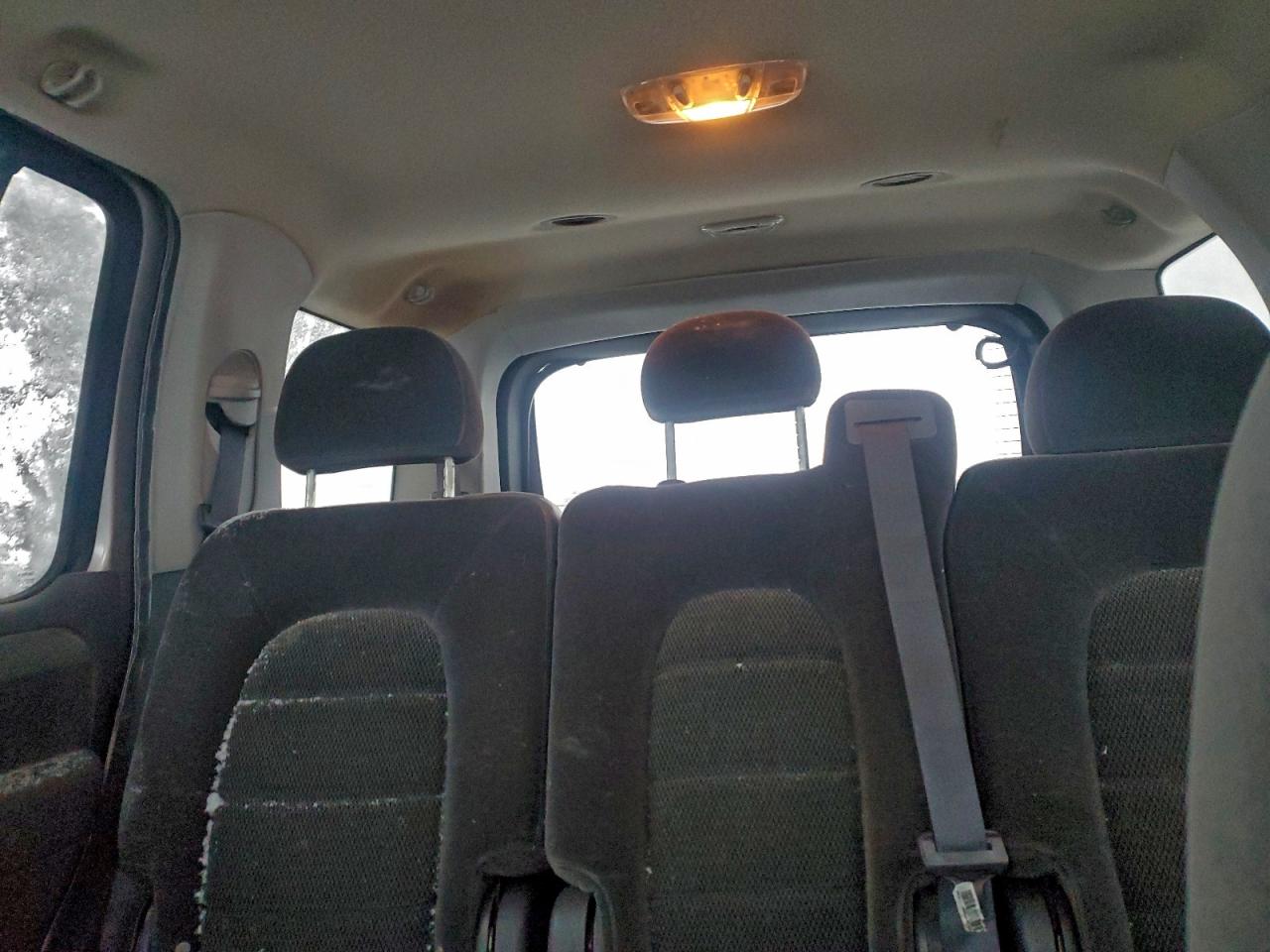 Ford Explorer Xlt Image 6