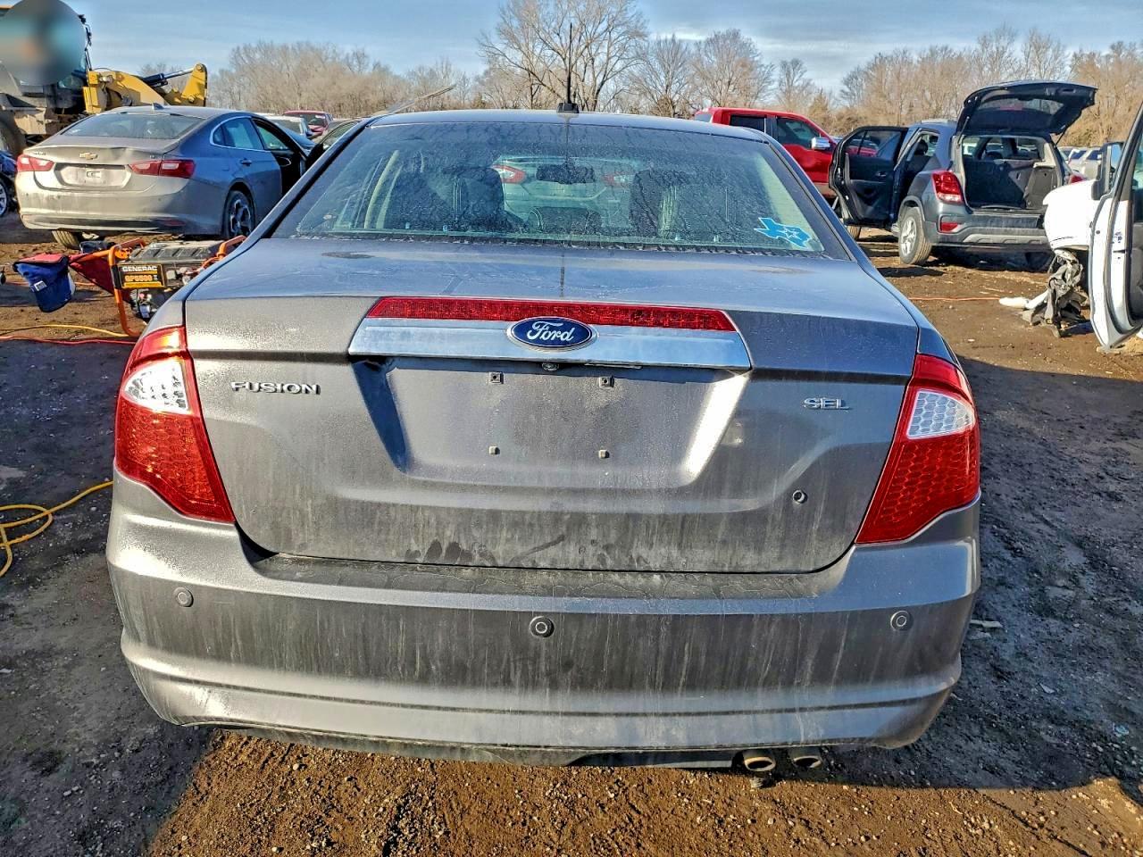 Ford Fusion Sel Image 9