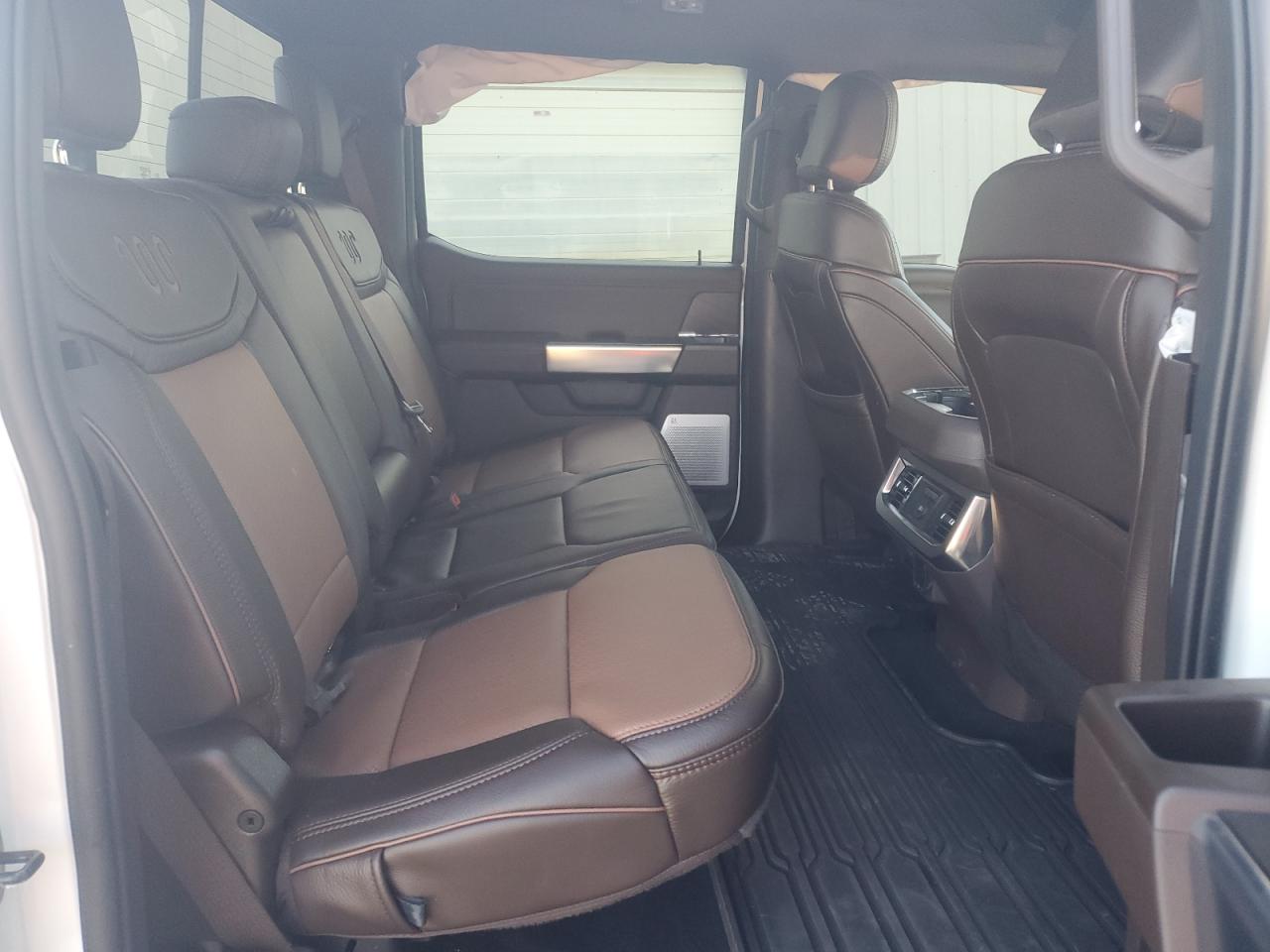 Ford F-350 Super Duty Image 9