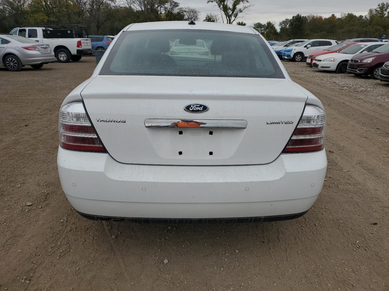 Ford Taurus Limited Image 4