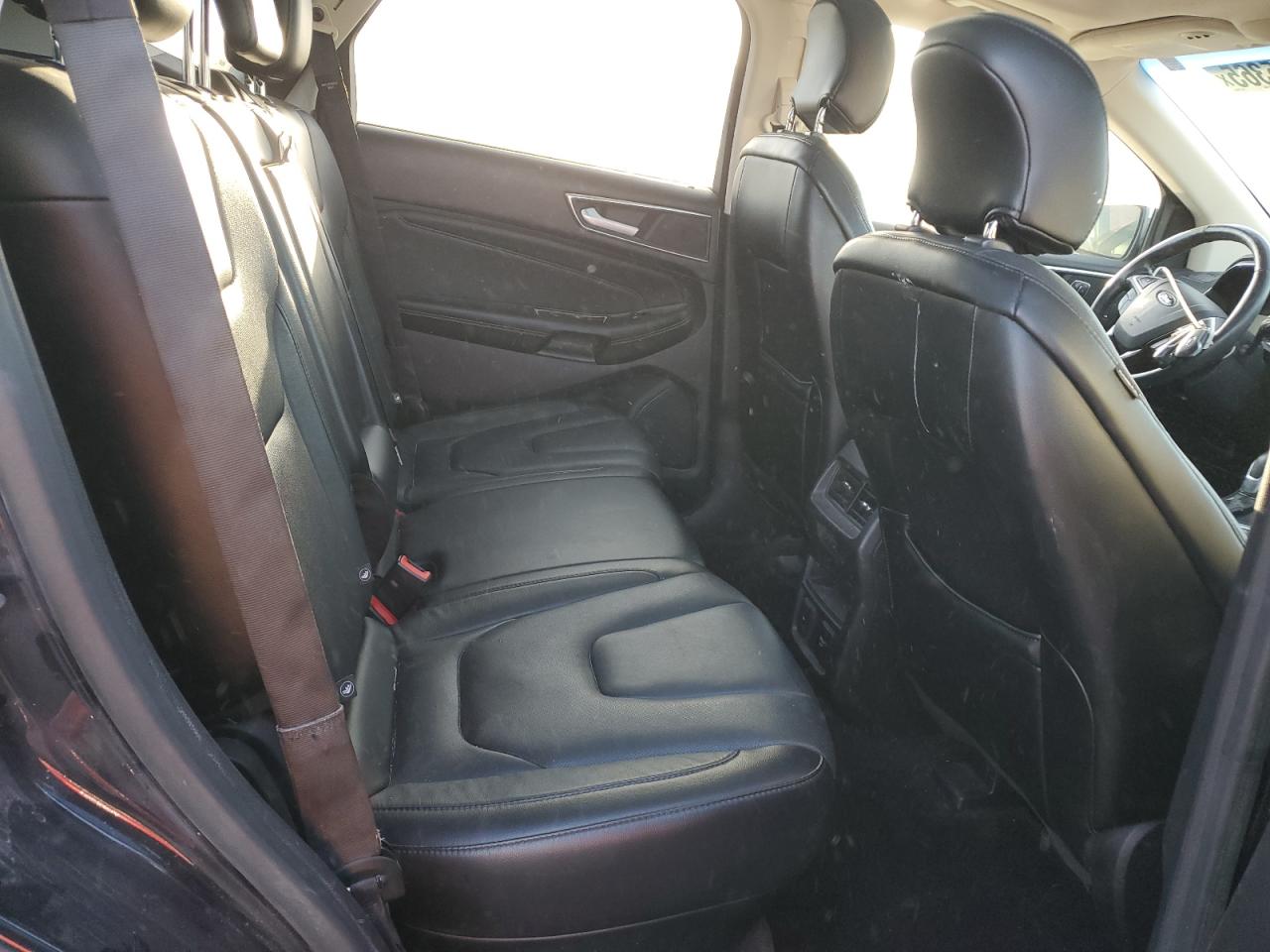 Ford Edge Titanium Image 9