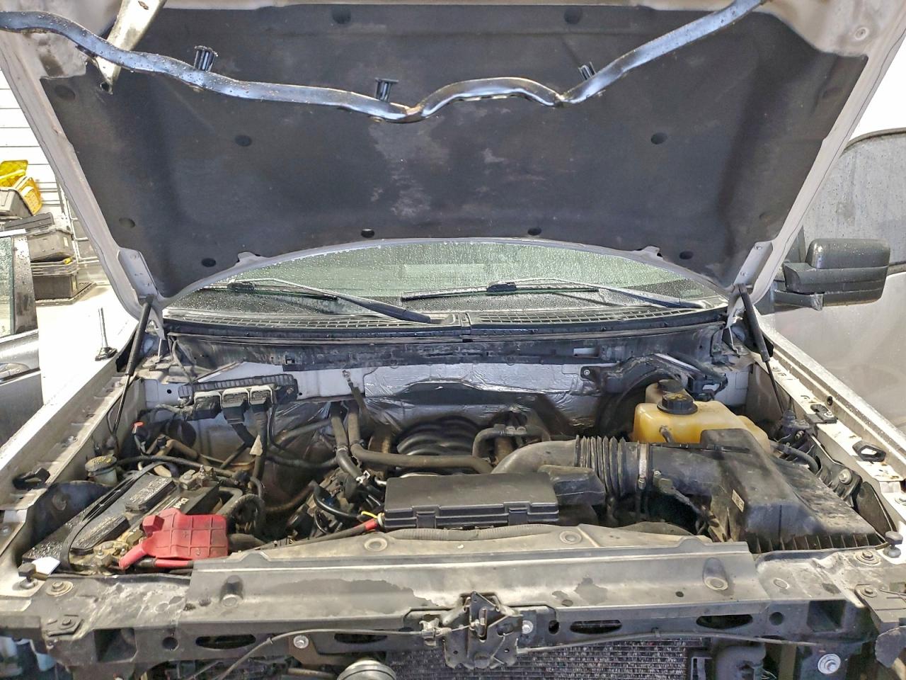 Ford F-150 Super Cab Image 12