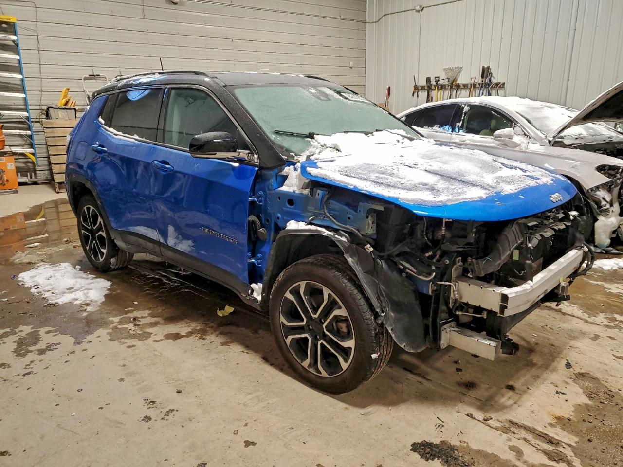 Jeep Compass Limited Image 4