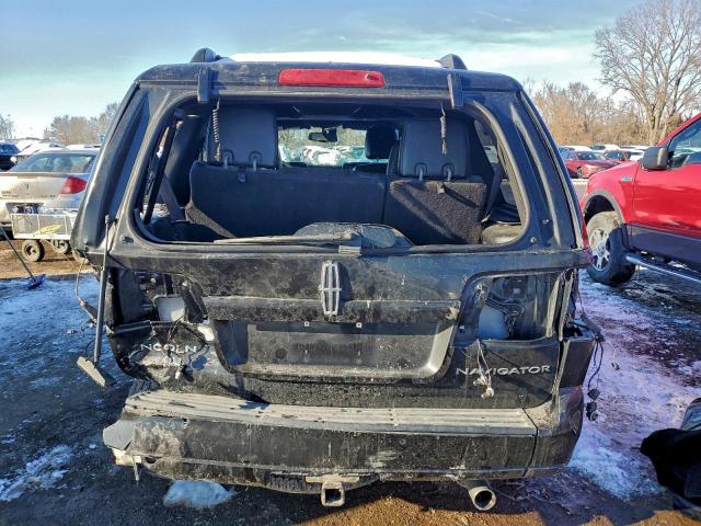 Lincoln Navigator Image 8