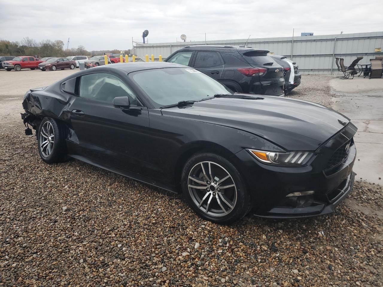 Ford Mustang Image 7