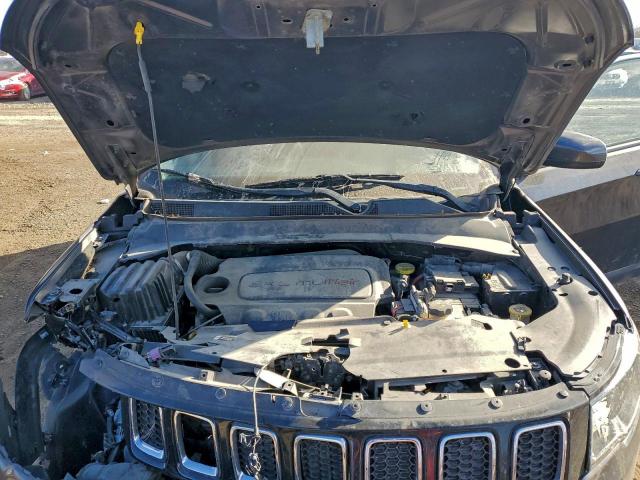 Jeep Compass Latitude Image 7