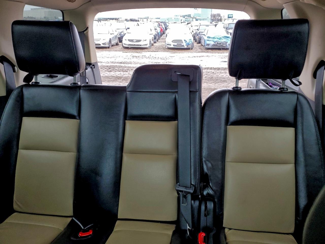 Ford Explorer Eddie Bauer Image 12