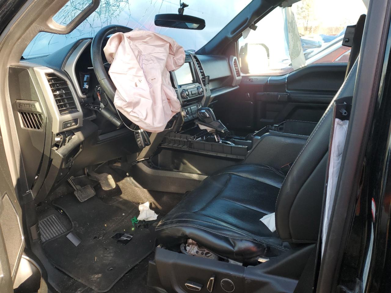 Ford F-150 Supercrew Image 3