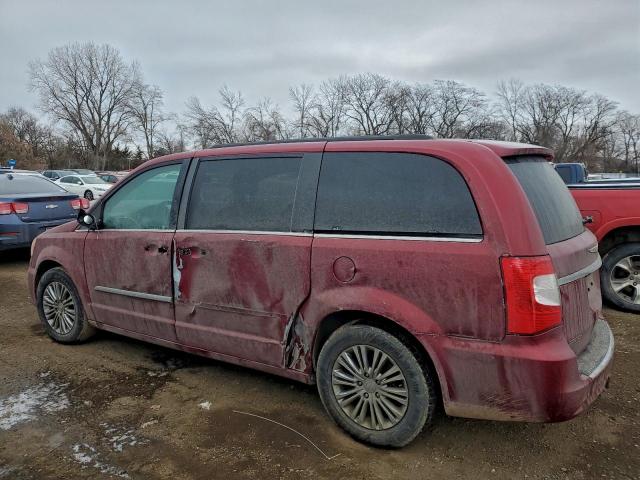 Chrysler Minivan Touring L Image 2