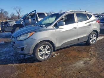  Salvage Hyundai TUCSON