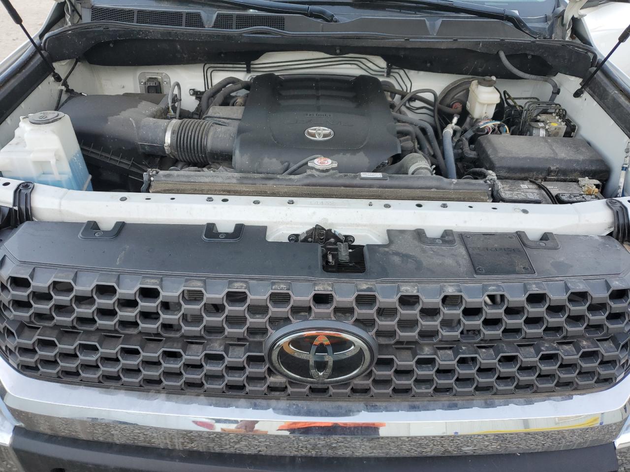 Toyota Tundra Crewmax Sr5 Image 10