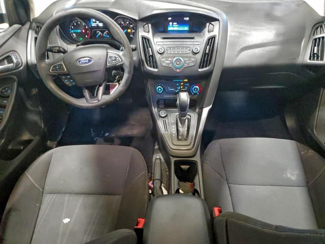 Ford Focus Se Image 8