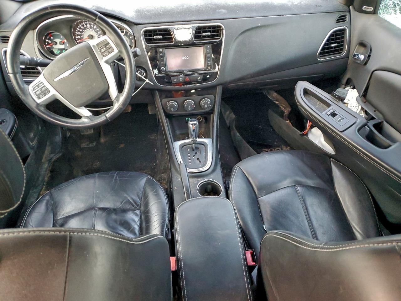 Chrysler 200 Limited Image 10