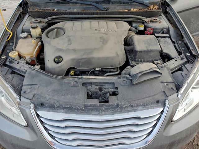 Chrysler 200 Limited Image 7