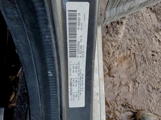 Chrysler 200 Limited Image 8