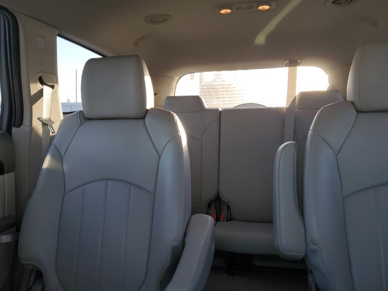 Buick Enclave Image 7