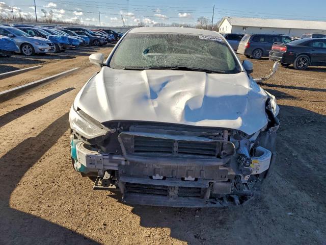 Ford Fusion Se Image 6