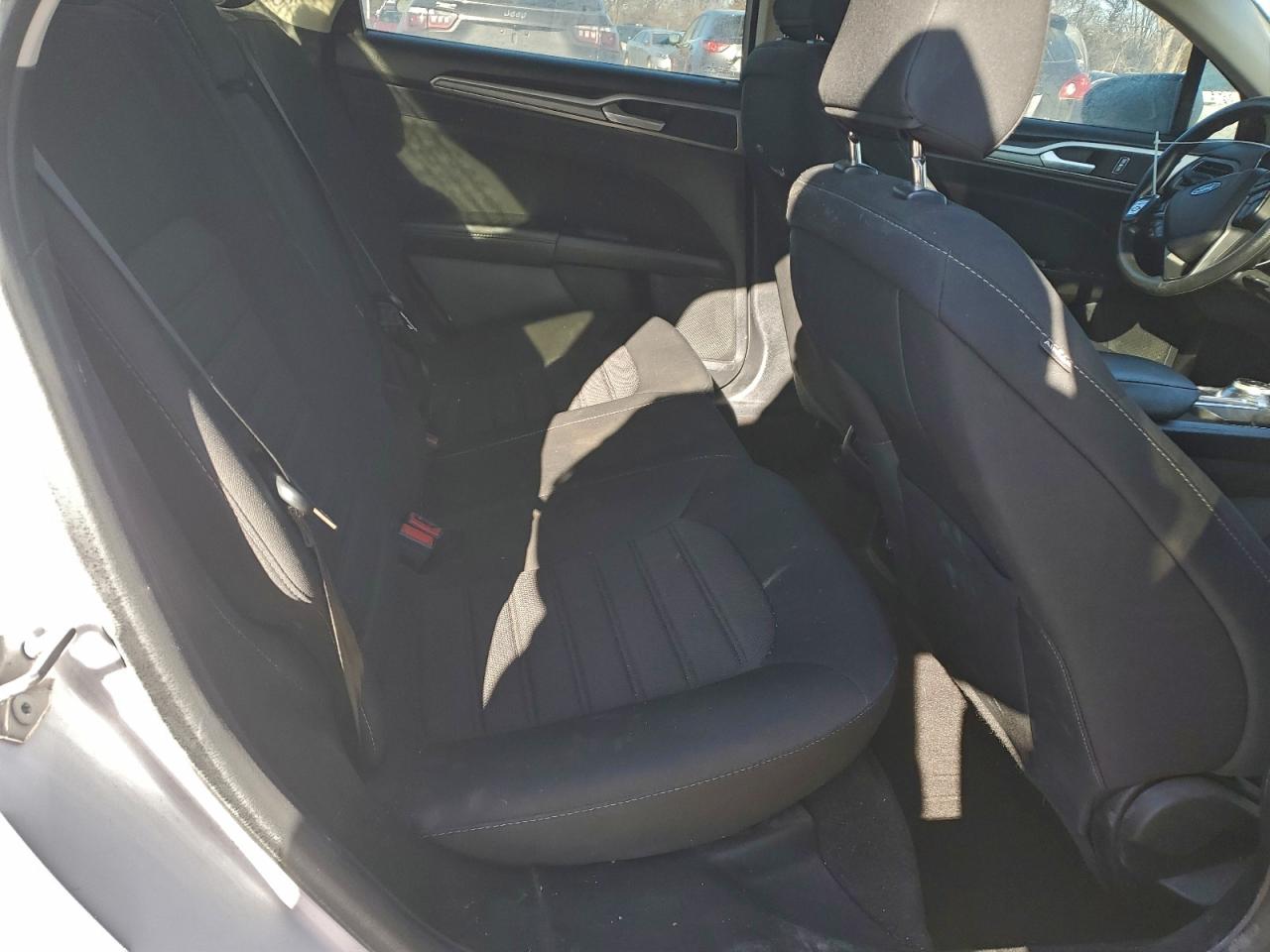 Ford Fusion Se Image 10