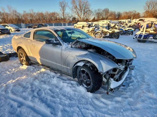 Ford Mustang Image 4