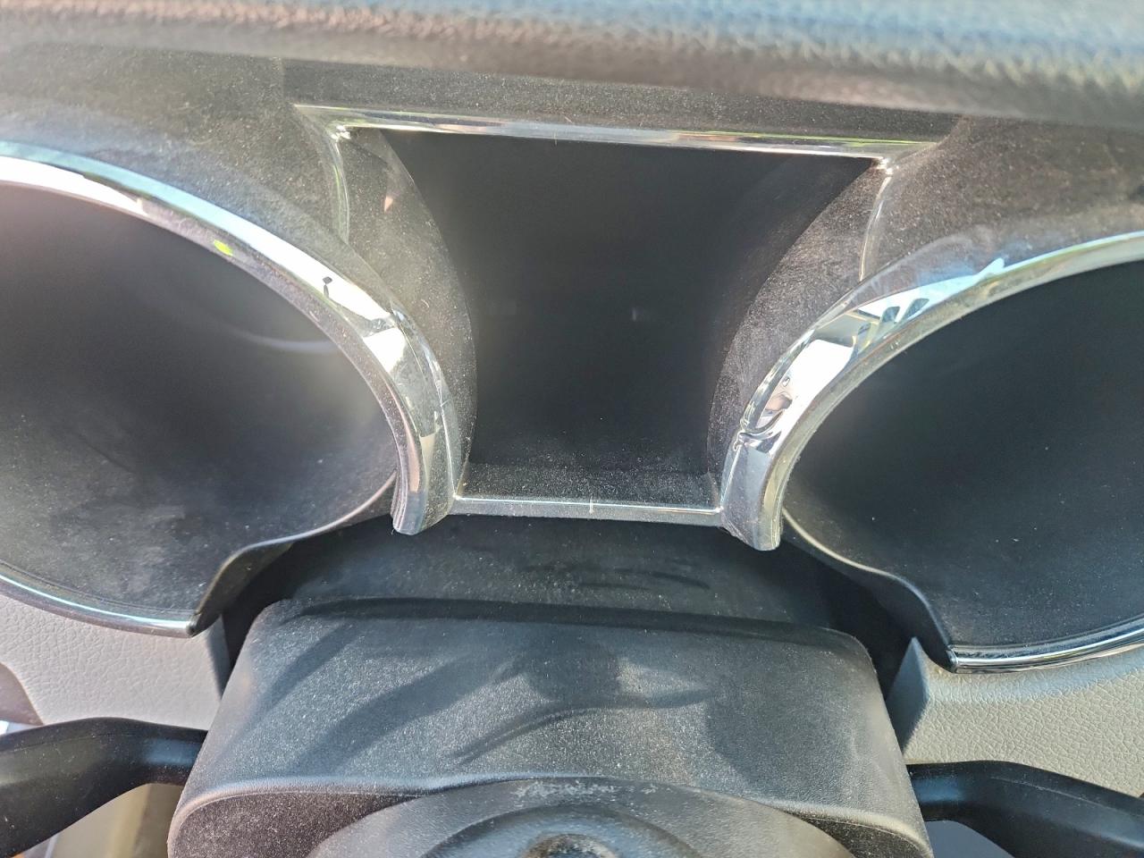 Ford Mustang Image 9