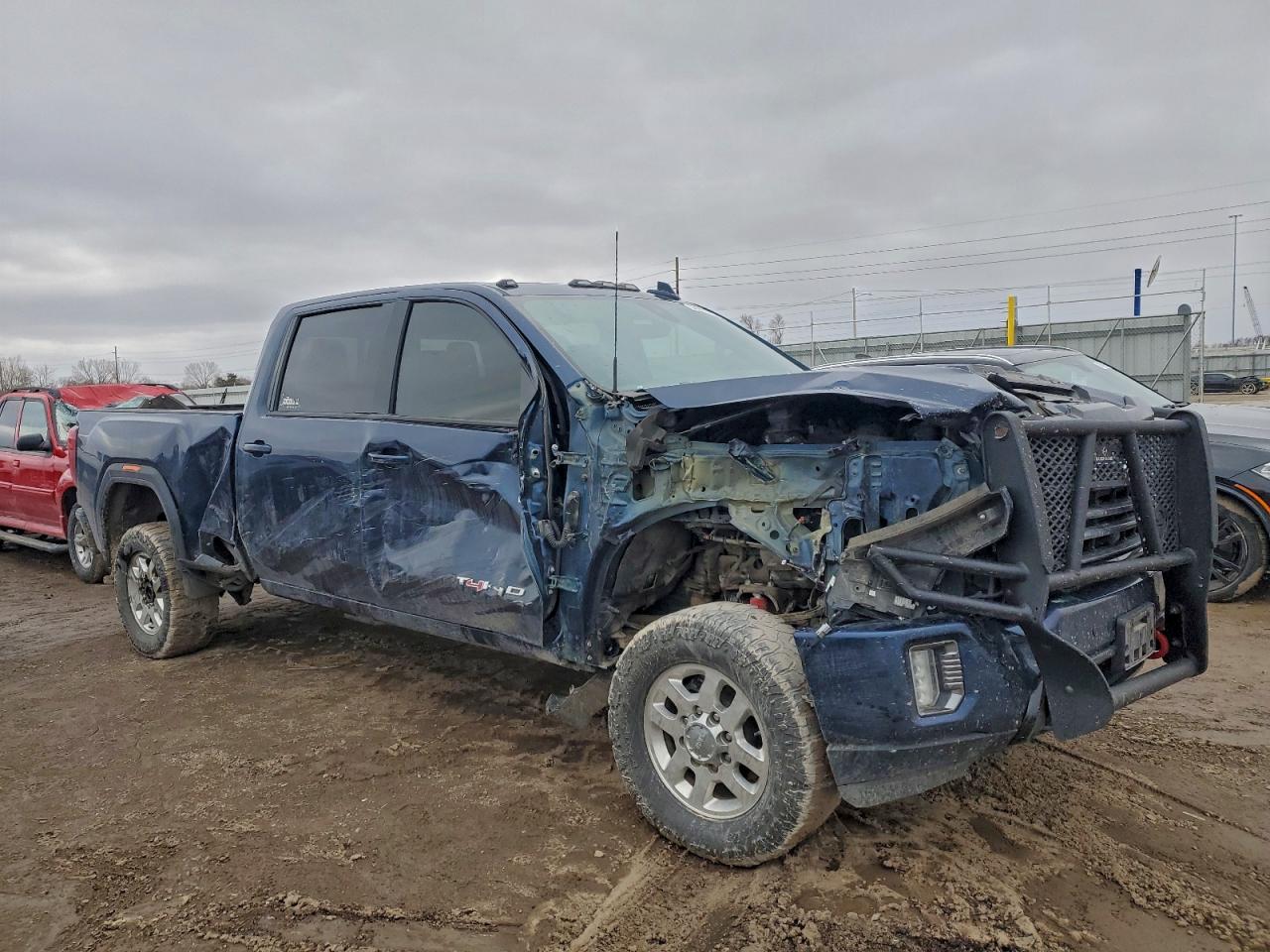 GMC Sierra K2500 At4 Image 11