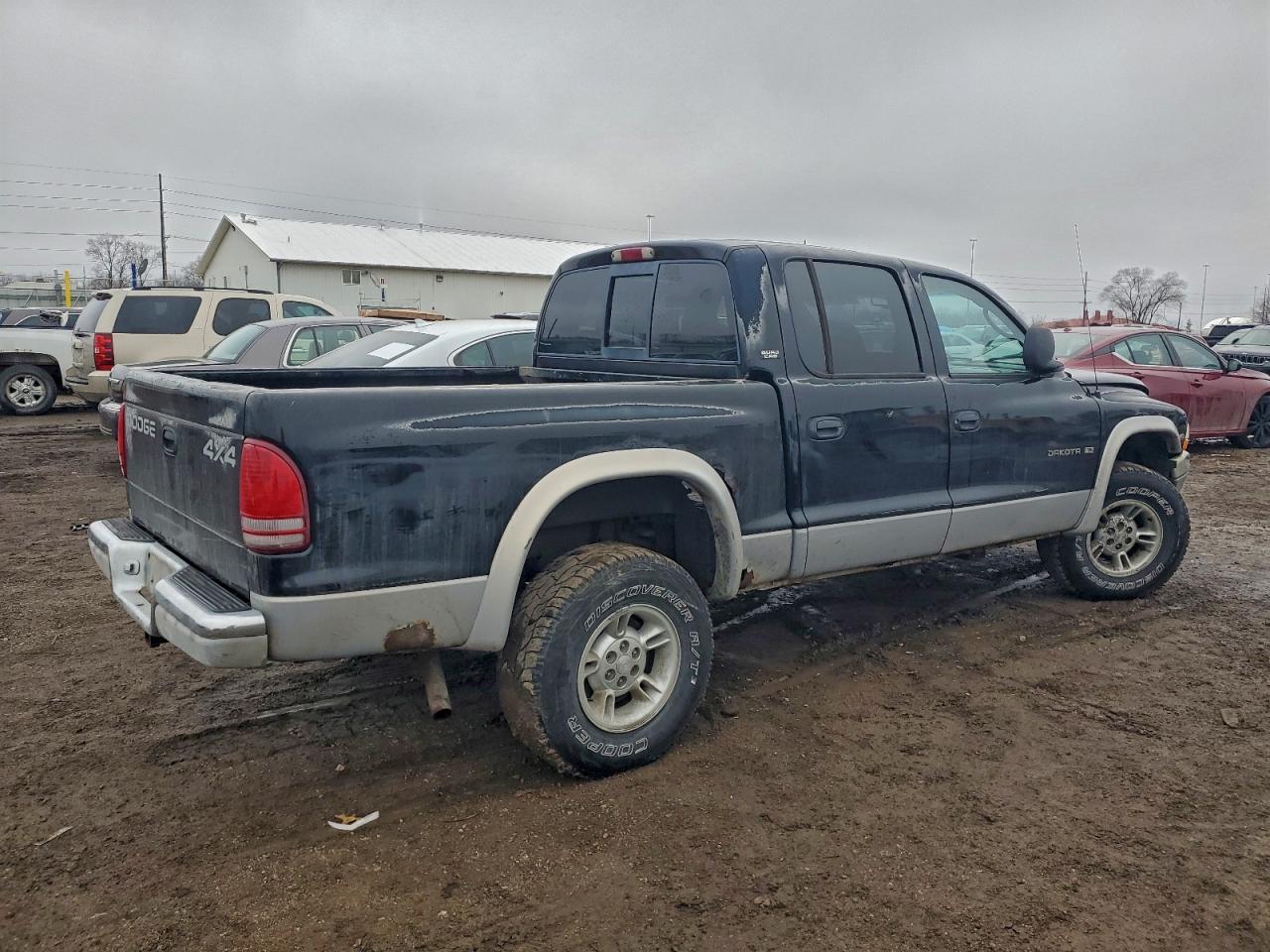 Dodge Dakota Quad Image 2
