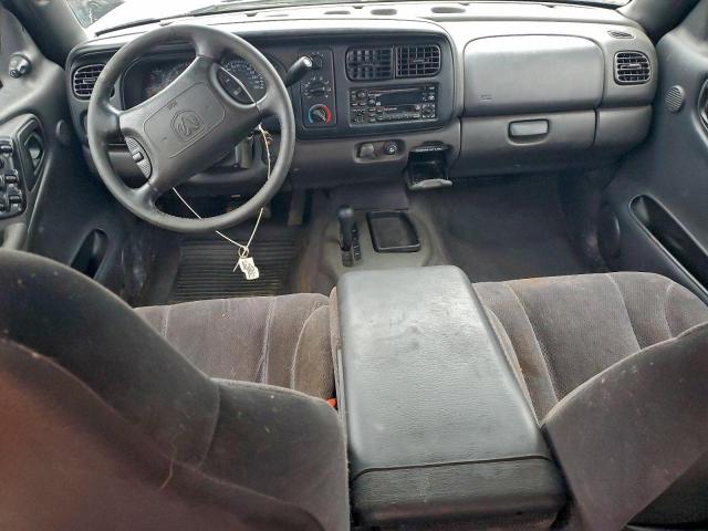 Dodge Dakota Quad Image 9