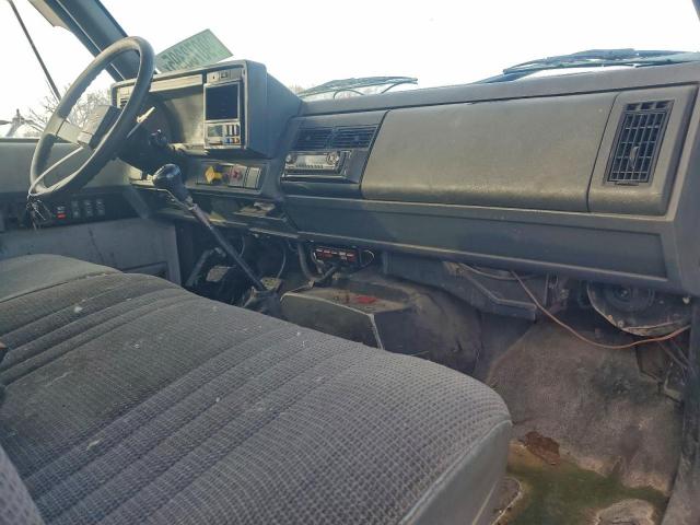 Chevrolet Ck Series C6h042 Image 3