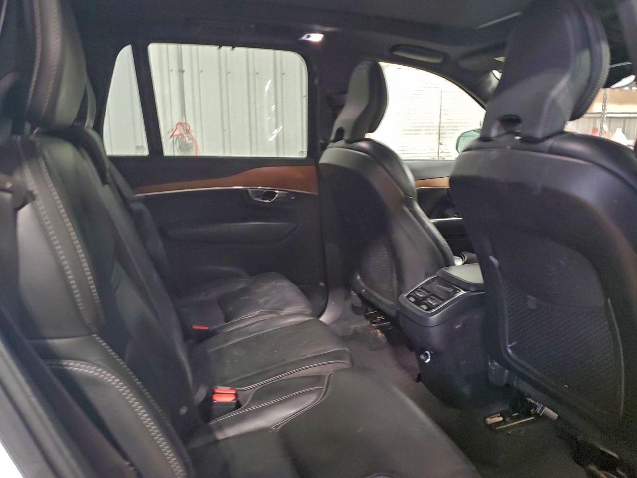 Volvo XC90 T6 Inscription Image 11