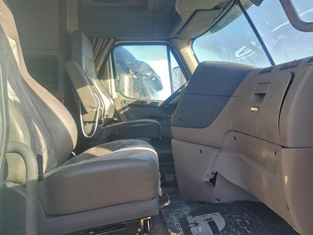 Freightliner Cascadia 1 Image 4