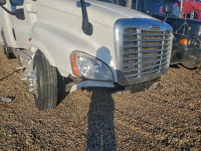 Freightliner Cascadia 1 Image 7