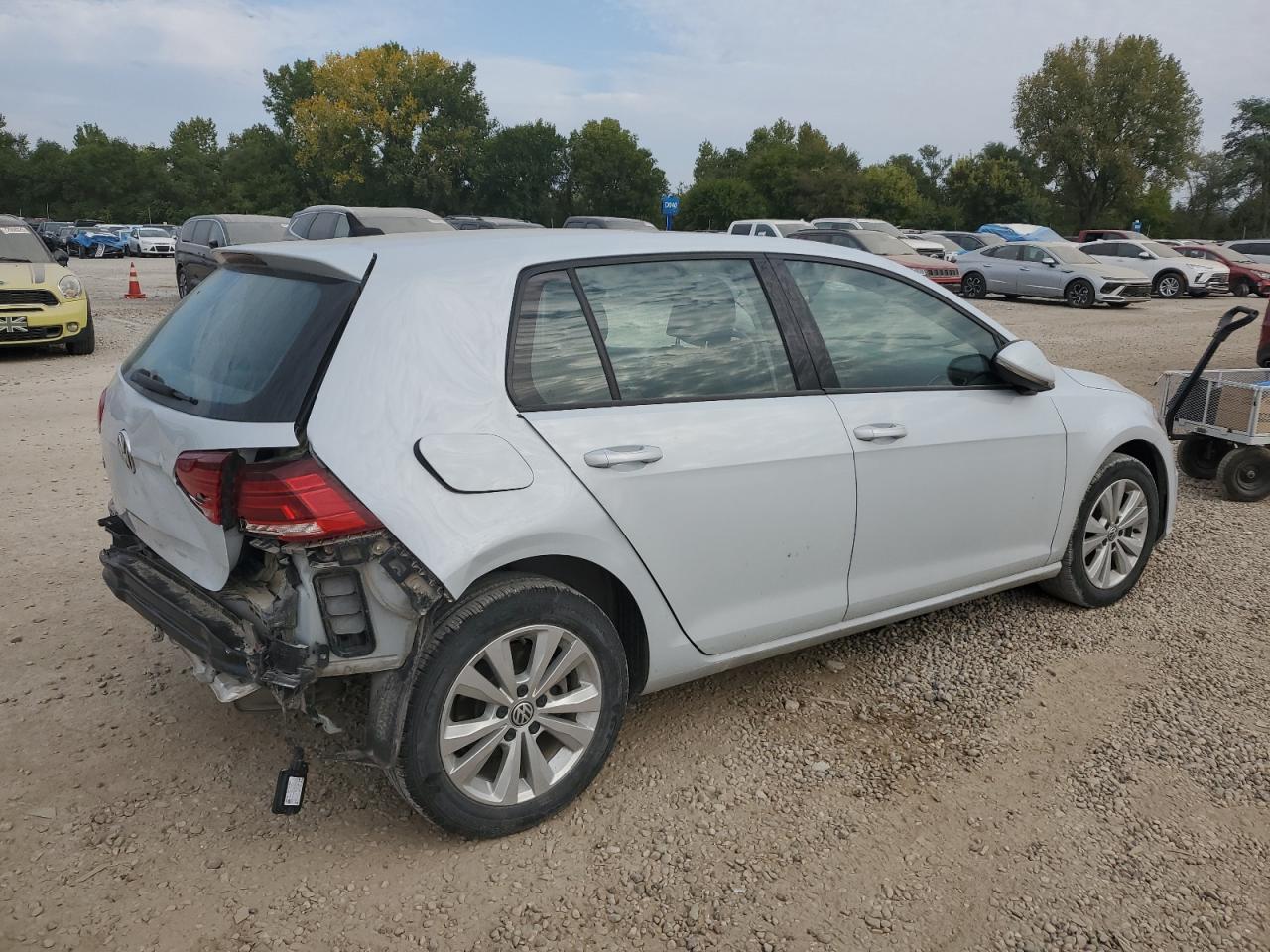 Volkswagen Golf Image 7