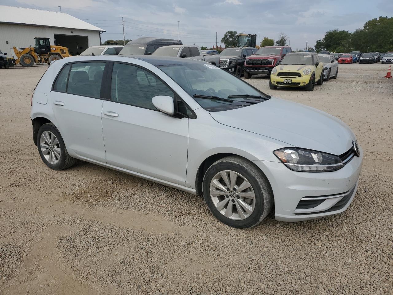 Volkswagen Golf Image 11