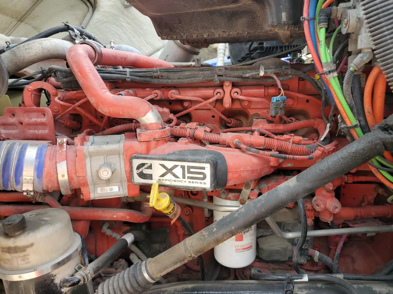 Peterbilt Tractor 579 Image 9