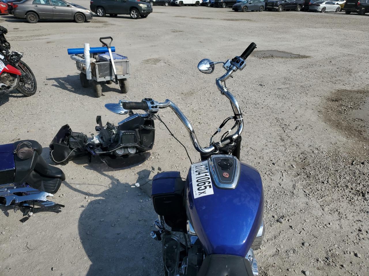 Indian Motorcycle Co Challenger Limited Image 5