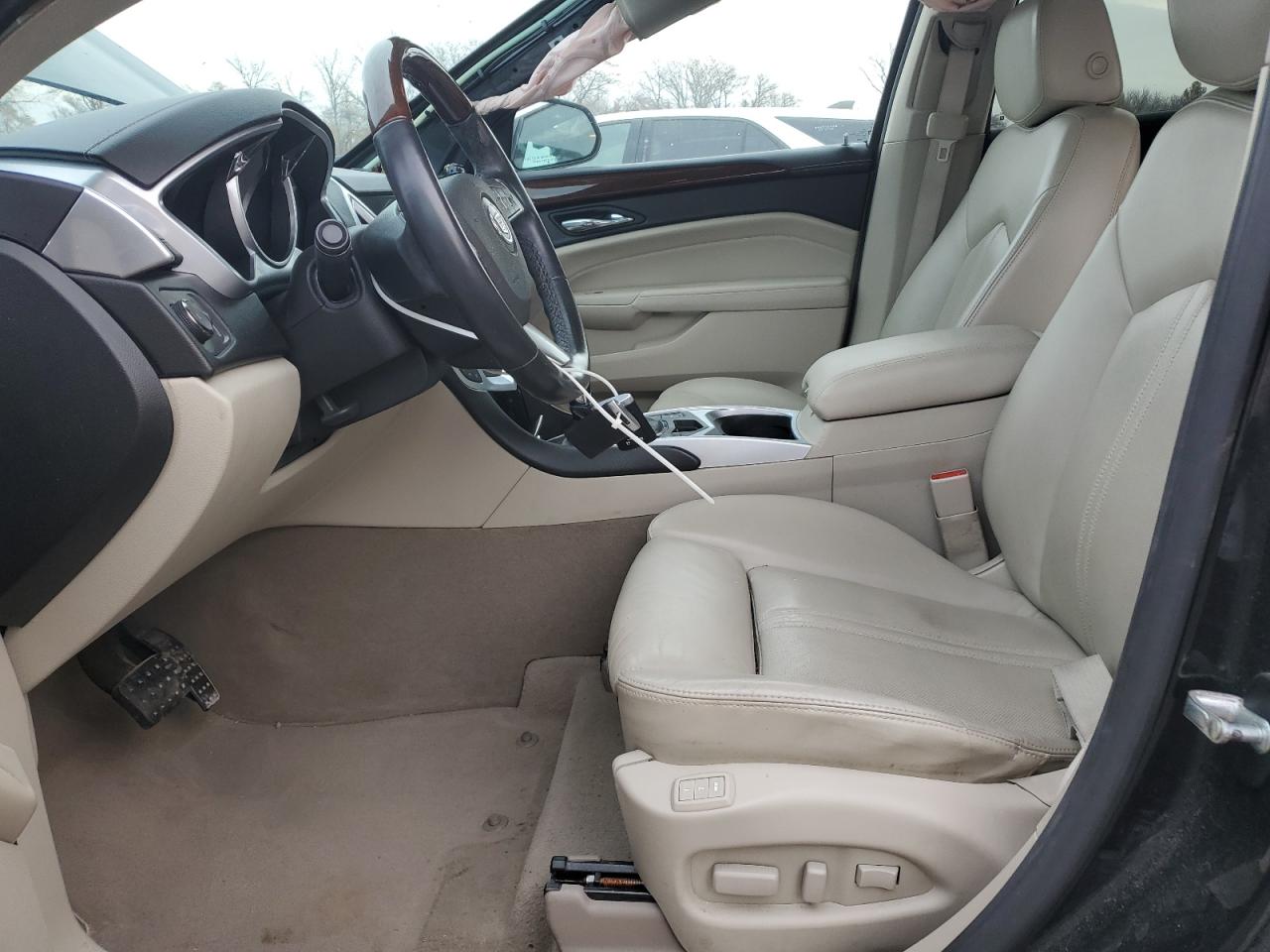 Cadillac SRX Premium Collection Image 4