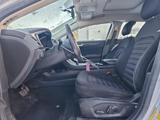 Ford Fusion Se Image 4