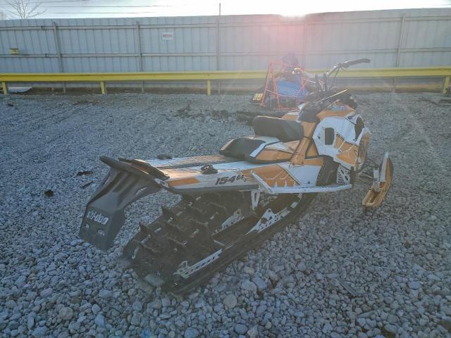 Ski-Doo 850 Image 3