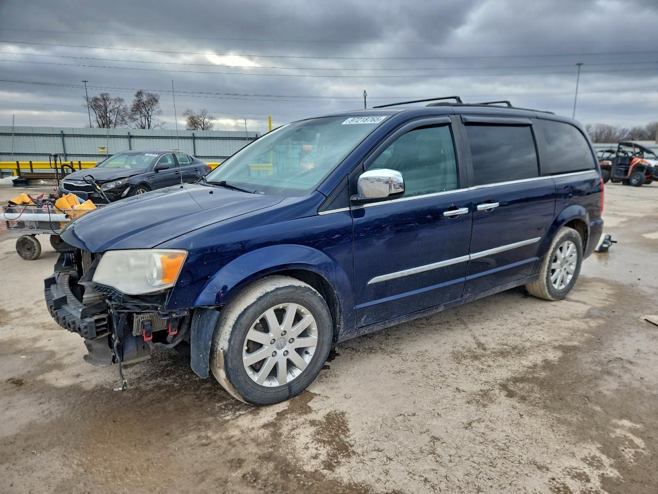 Chrysler Minivan Touring L Image 1