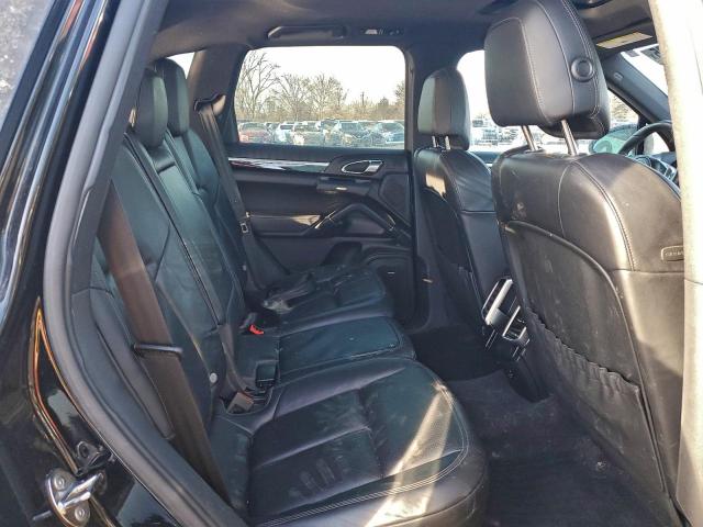 Porsche Cayenne S Image 12
