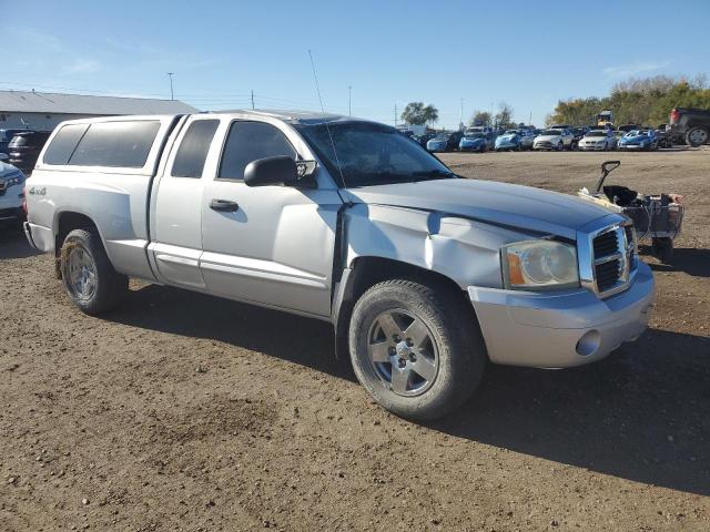 Dodge Dakota Laramie Image 2