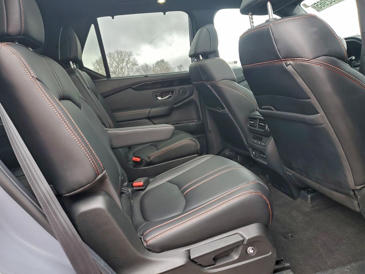 Honda Pilot Trailsport Image 9