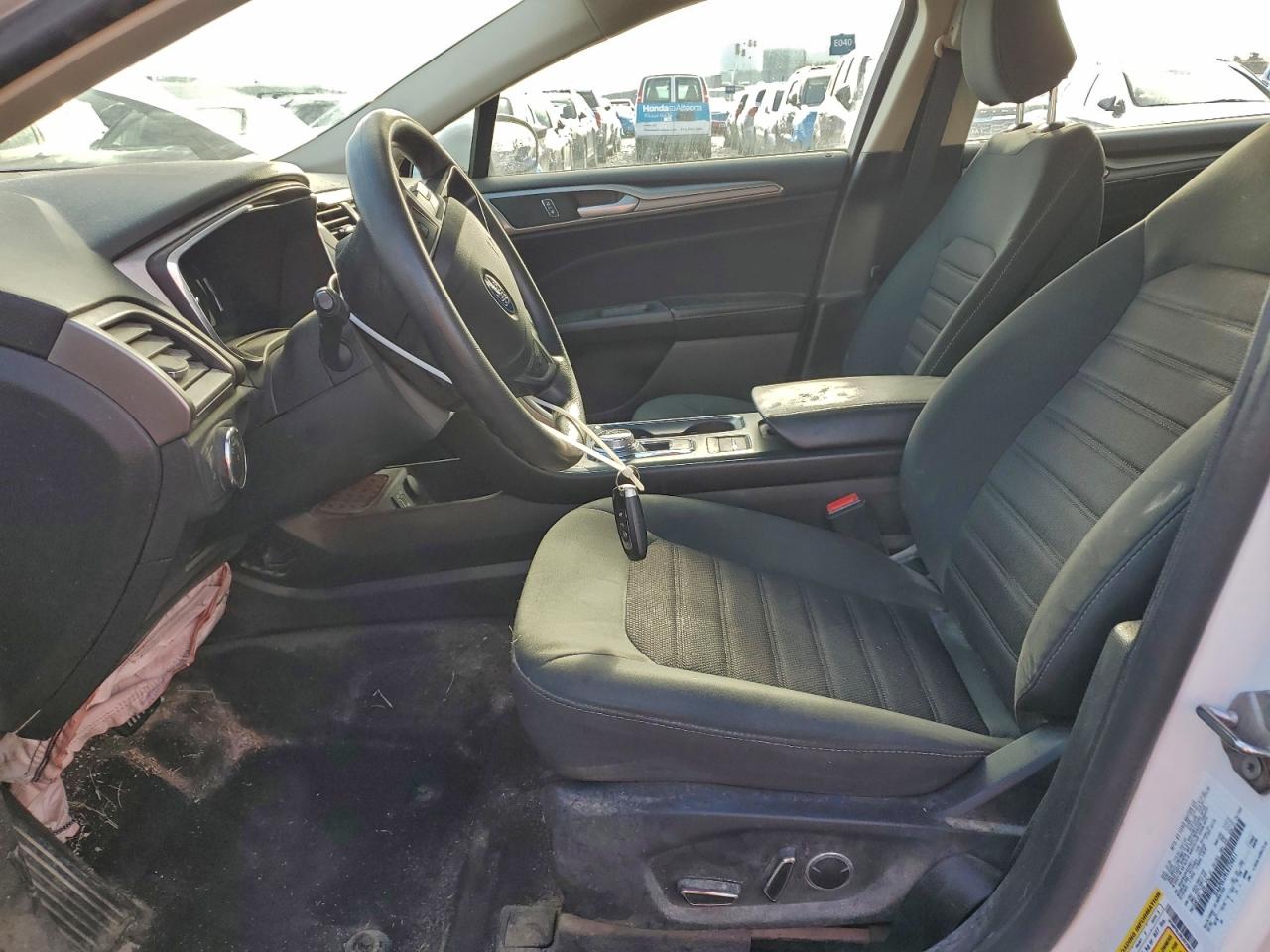 Ford Fusion Se Image 11