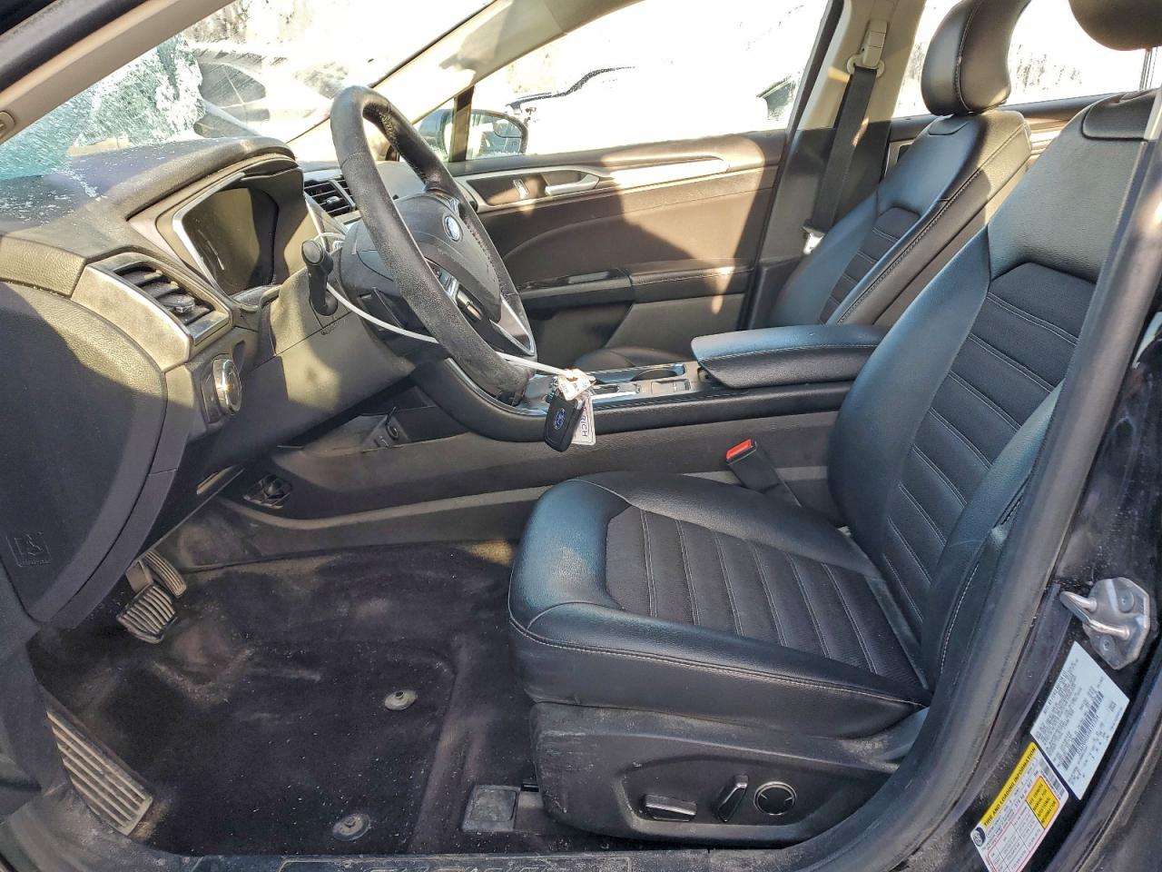 Ford Fusion Se Image 4