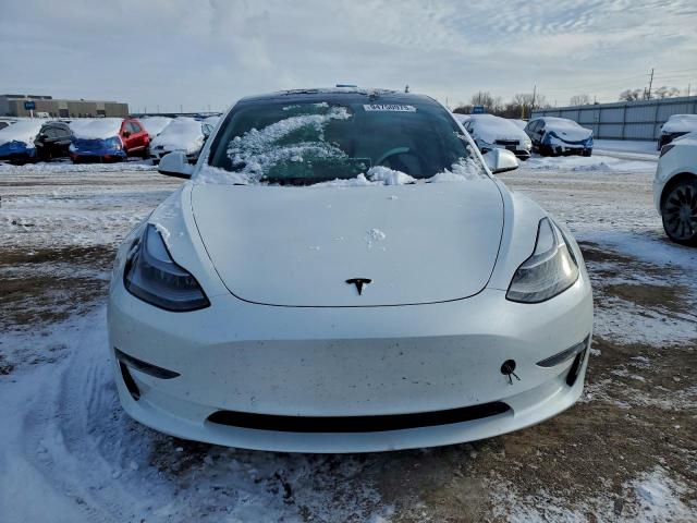 Tesla Model 3 Image 5