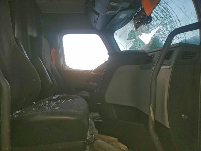 Freightliner Cascadia 1 Image 6