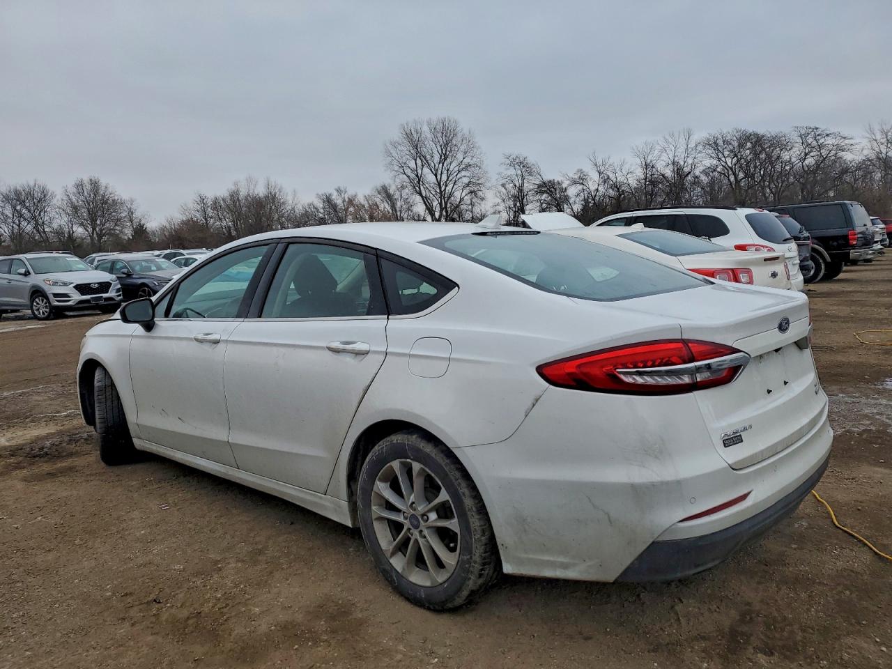 Ford Fusion Se Image 2